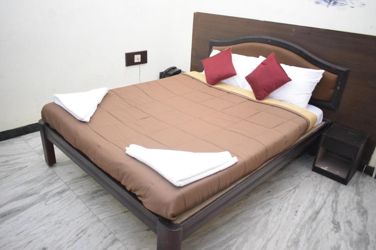 Fabexpress Prana Grande Hotel Puducherry Eksteriør billede